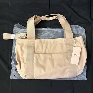 NWT BÉIS The BEISics Tote in Beige — Discontinued!